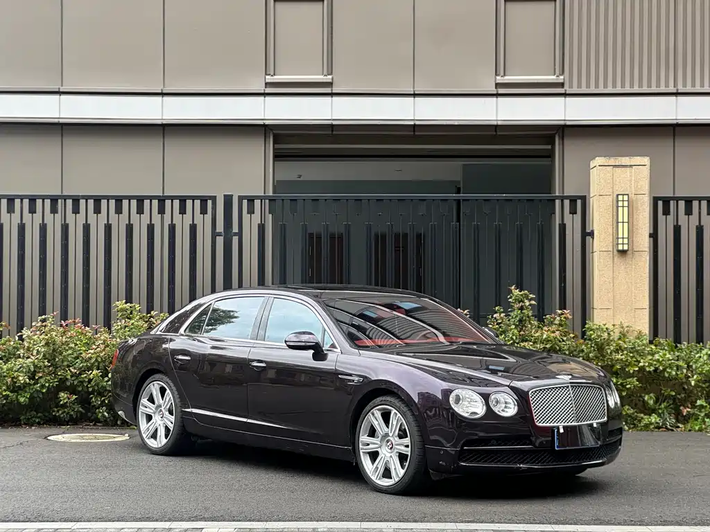 Bentley Flying Spur 2016 — фото 3