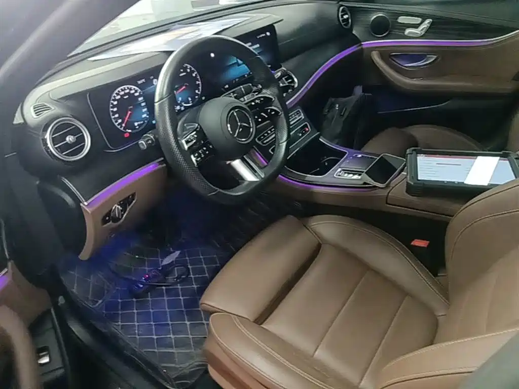 Mercedes-Benz E-Class 2023 — фото 15