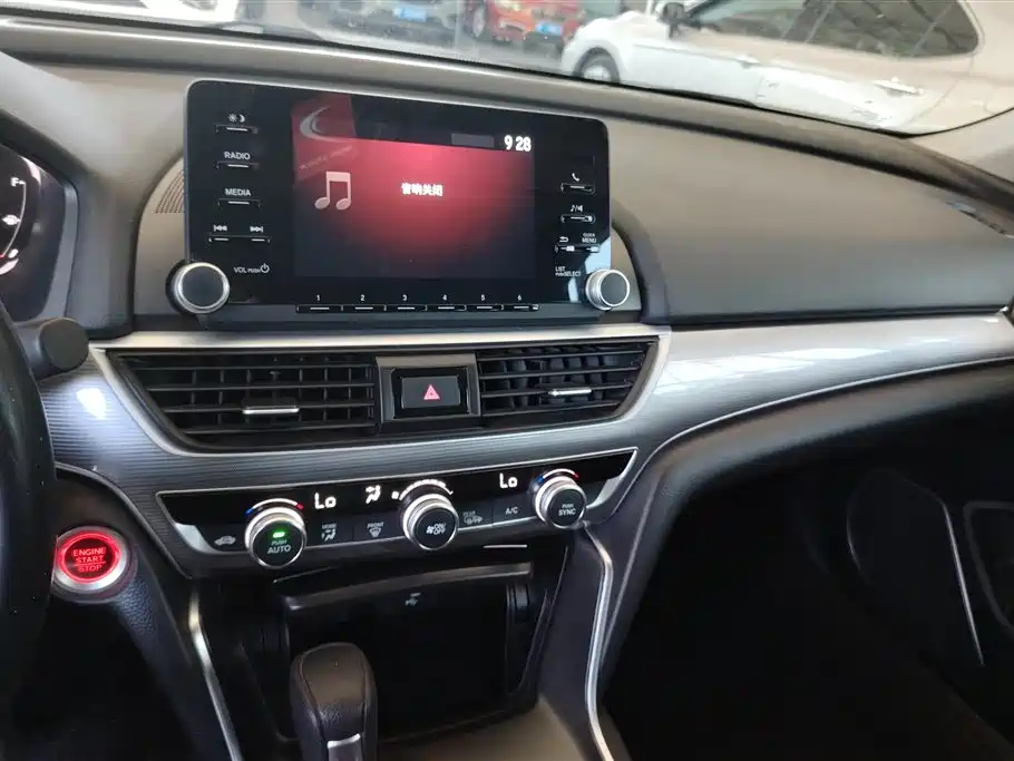 Honda Accord 2021 — фото 13