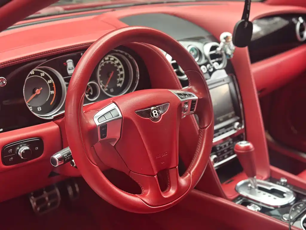 Bentley Flying Spur 2016 — фото 9