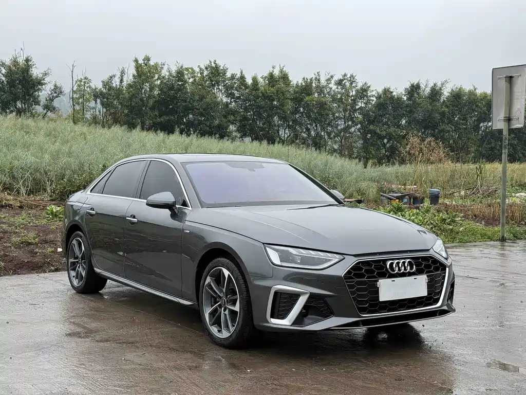 Audi A4L 2023 — фото 18