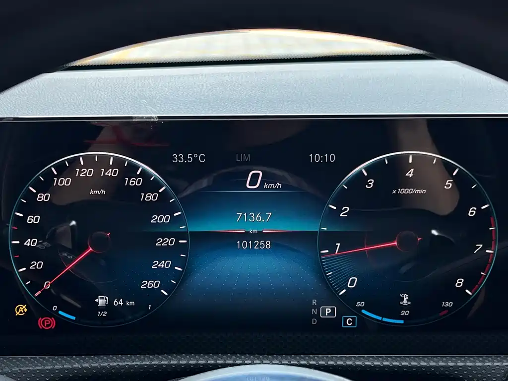 Mercedes-Benz A-Class 2022 — фото 15