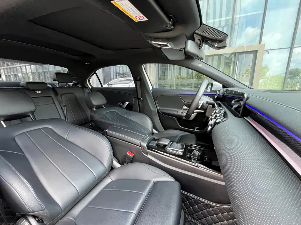 Mercedes-Benz A-Class 2022 — фото 14
