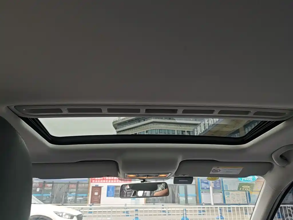 Skoda Rapid 2017 — фото 18