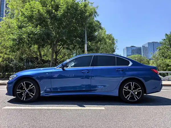 BMW 3 Series 2021