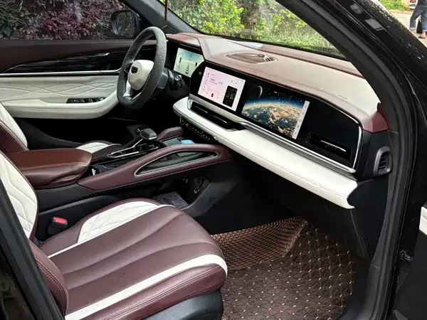 Geely Xingyue L 2021