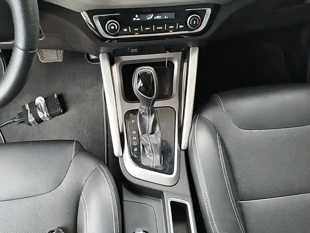 Geely Vision X3 2018 — фото 14