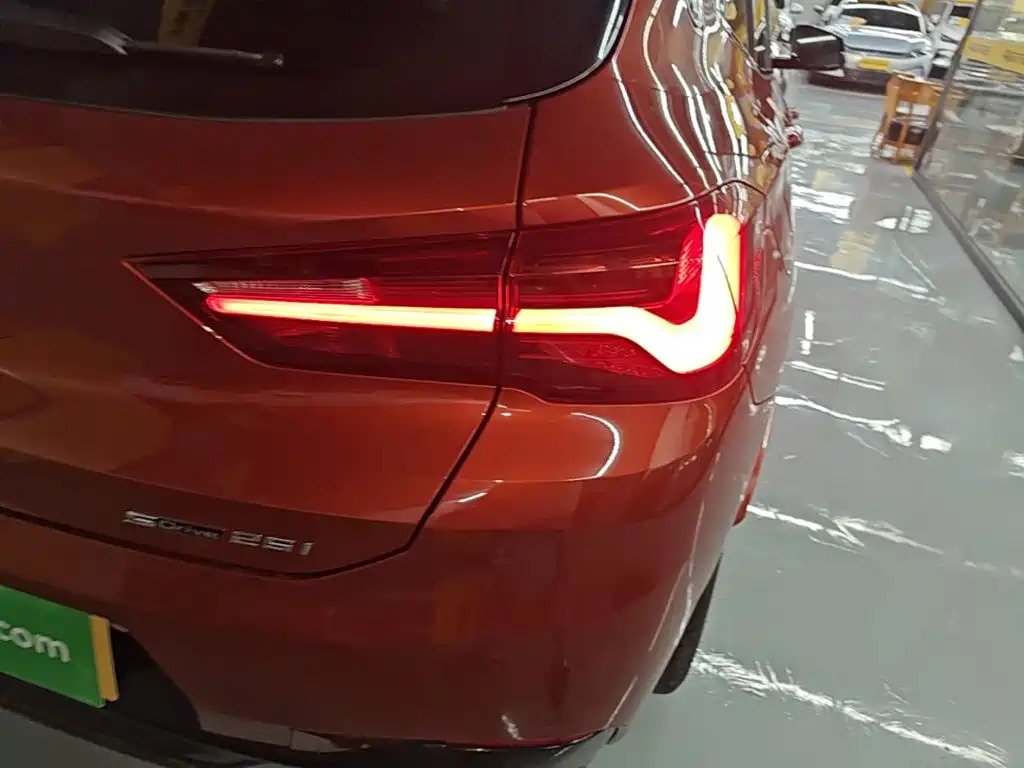BMW X2 2022 — фото 8
