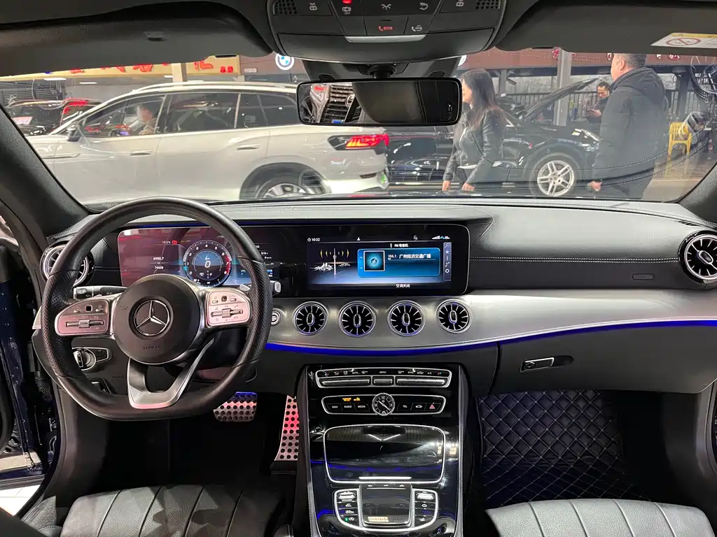 Mercedes-Benz E-Class 2019 — фото 12