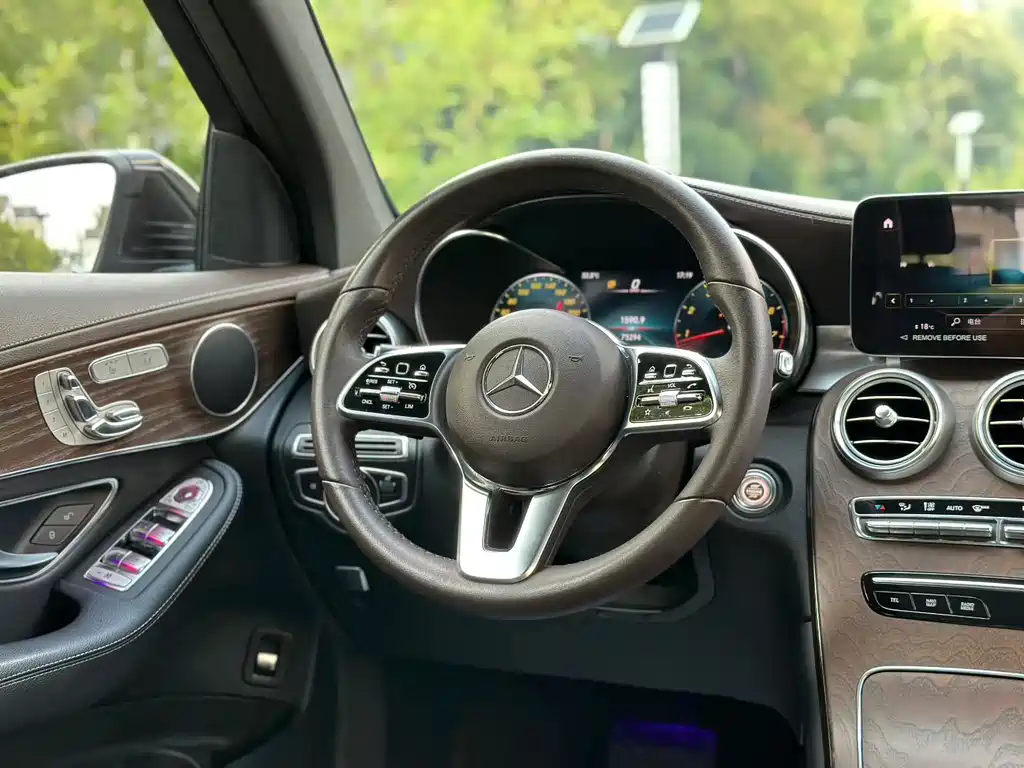Mercedes-Benz GLC 2022 — фото 5