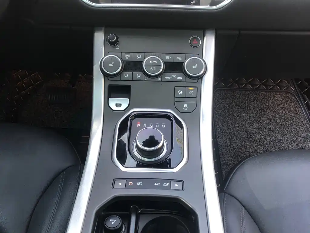 Land Rover Evoque 2017 — фото 19