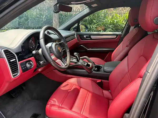 Porsche Cayenne 2023