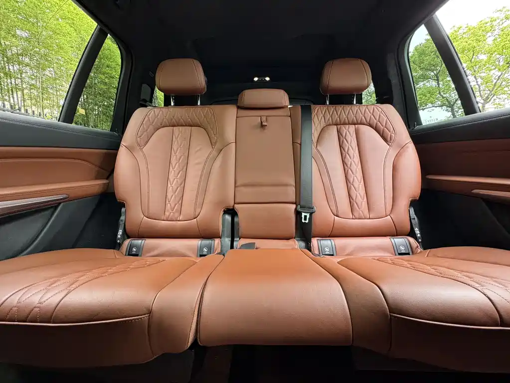 BMW X7 2022 — фото 18