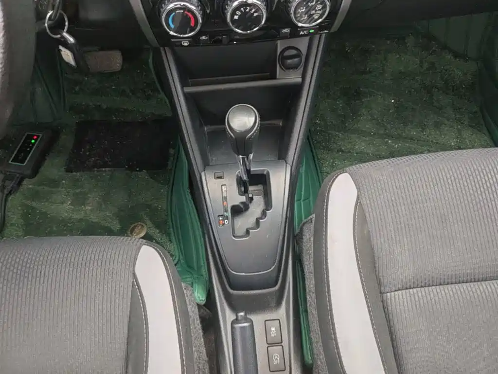 Toyota Yaris L 2020 — фото 14