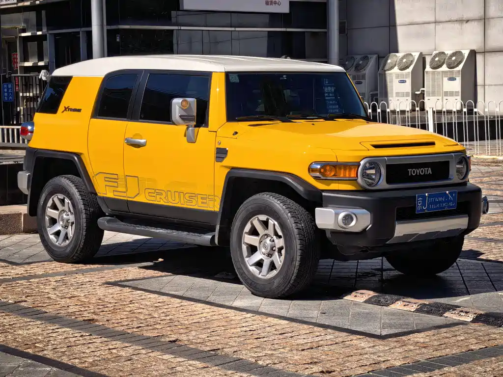 Toyota FJ Cruiser 2019 — фото 12