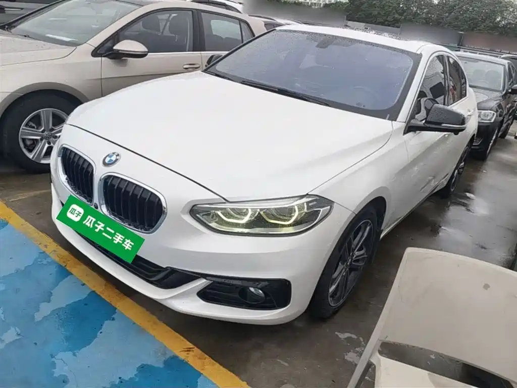 BMW 1 Series 2018 — фото 2
