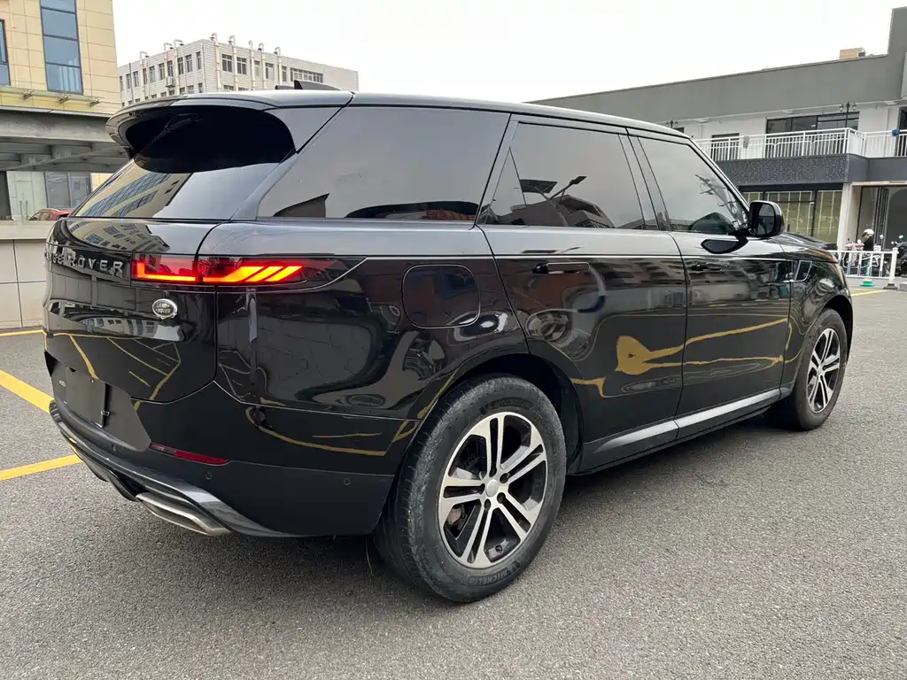 Land Rover Range Rover Sport 2024 — фото 14
