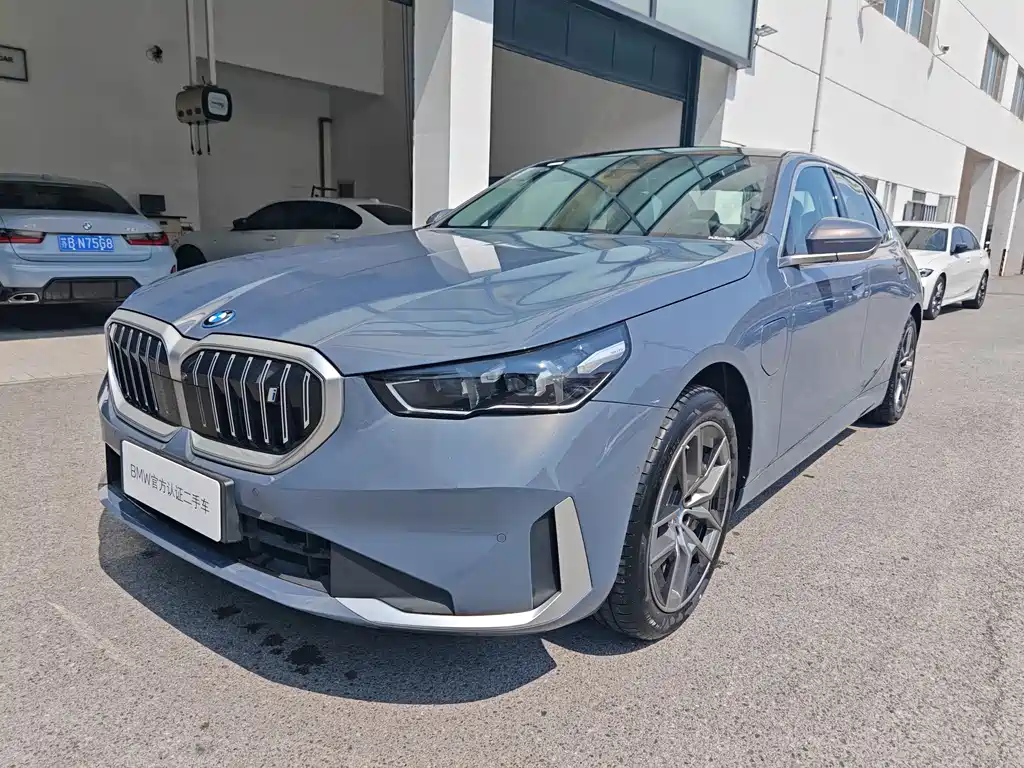 BMW i5 2026 — фото 2