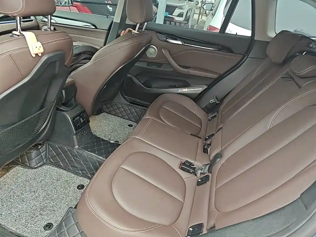 BMW X1 2021 — фото 17