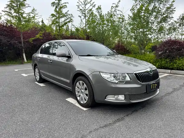 Skoda Superb 2012