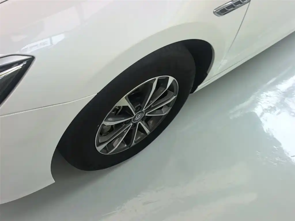 BYD Qin PLUS 2023 — фото 23