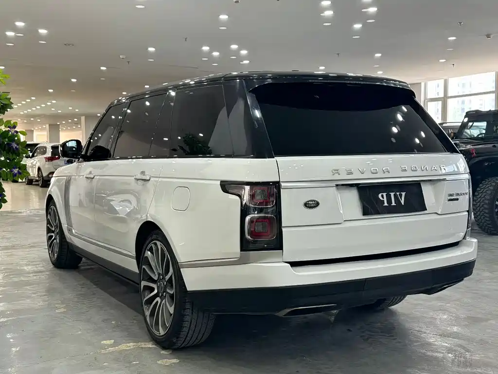 Land Rover Range Rover 2022 — фото 4