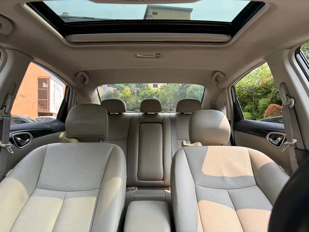 Nissan Sylphy 2017 — фото 12