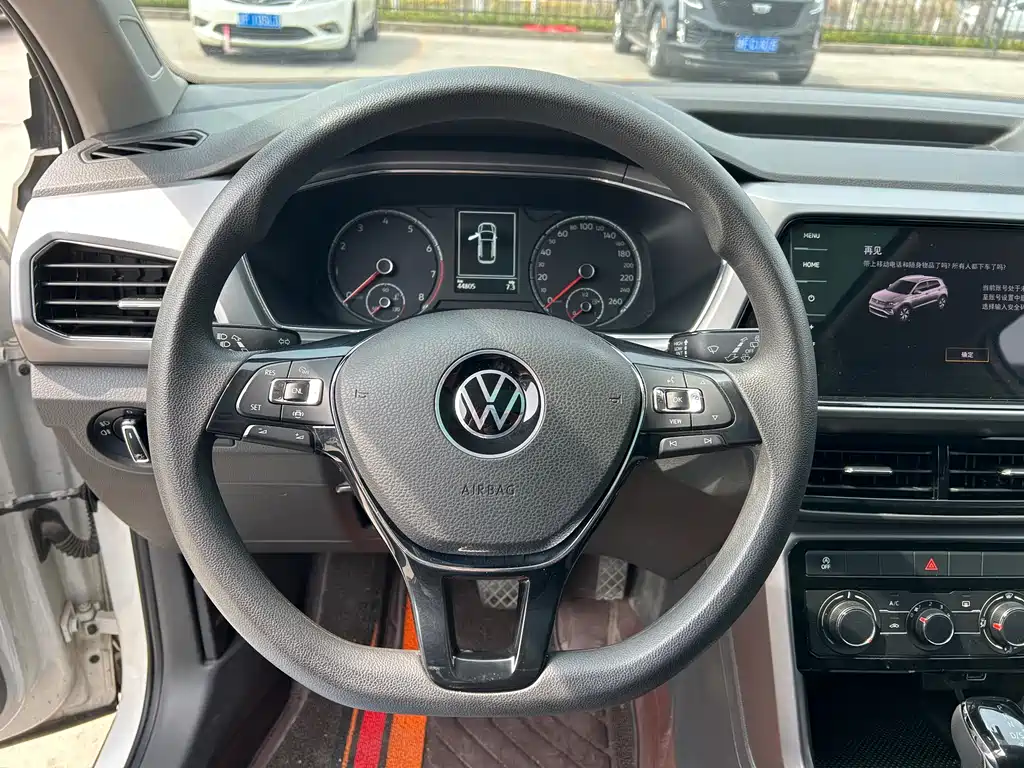 Volkswagen T-Cross 2021 — фото 7