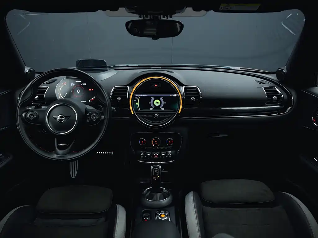 MINI JCW CLUBMAN 2021 — фото 17