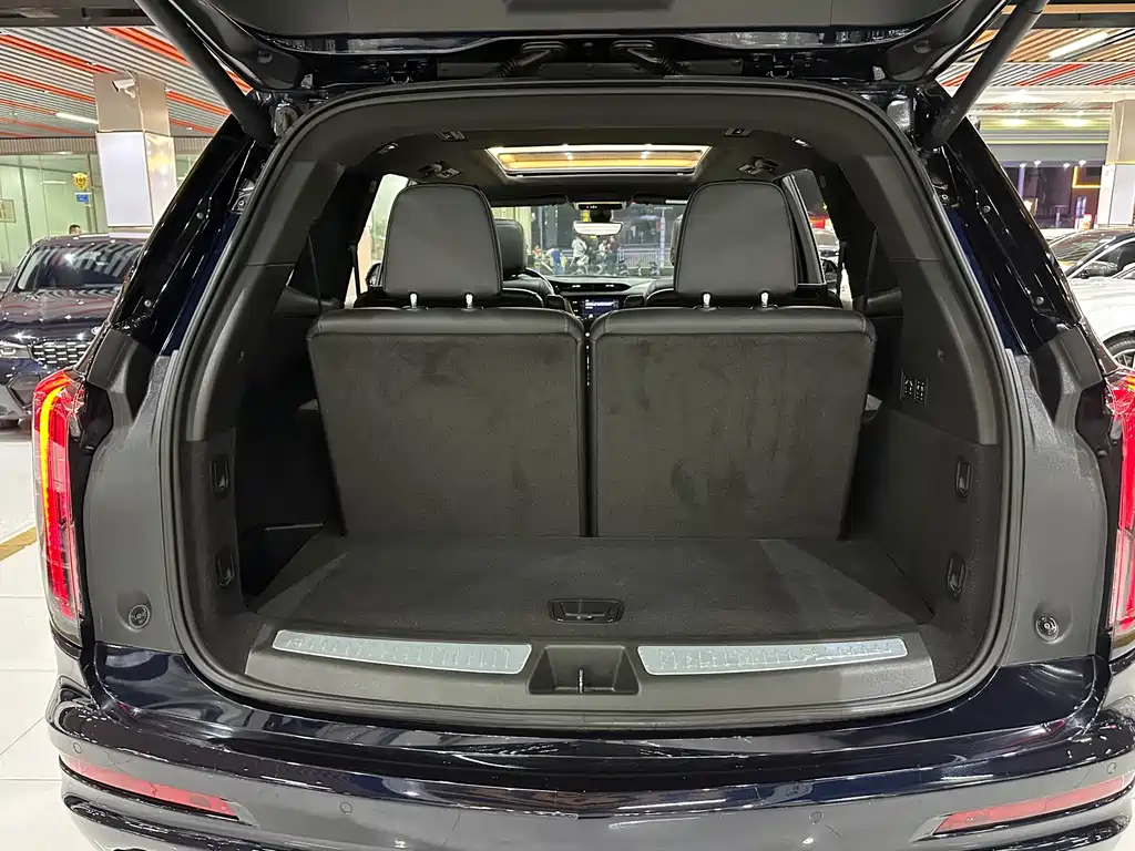 Cadillac XT6 2021 — фото 14