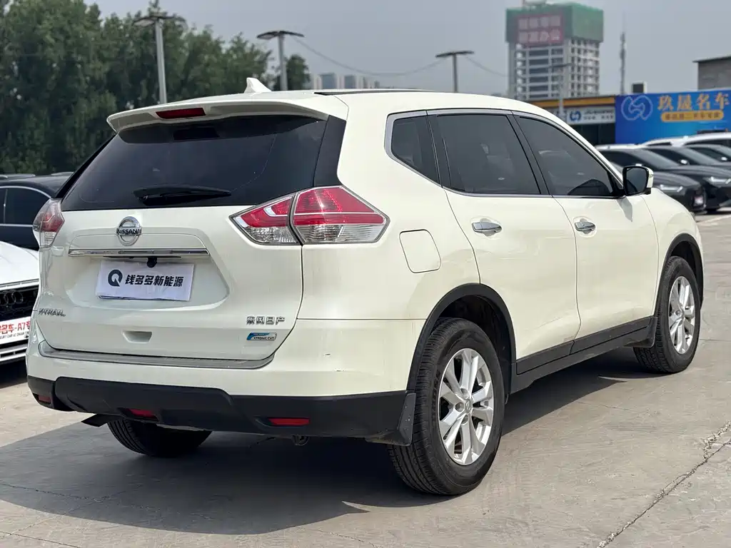 Nissan X-Trail 2015