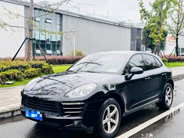Porsche Macan 2015
