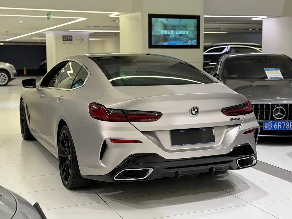 BMW 8 Series 2019 — фото 4