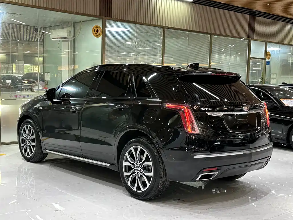 Cadillac XT5 2021 — фото 6