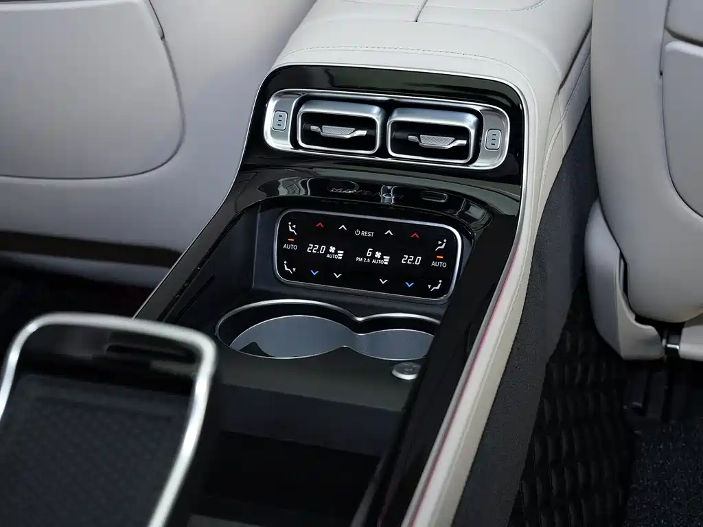 Mercedes-Benz S-Class 2024 — фото 13