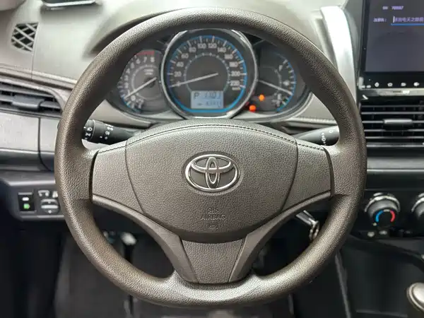Toyota Vios 2015