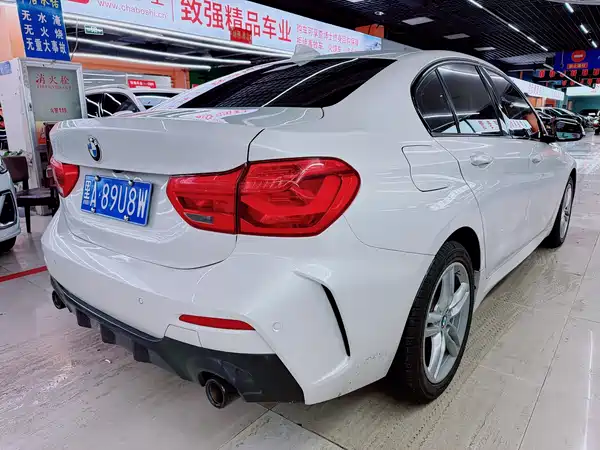 BMW 1 Series 2021