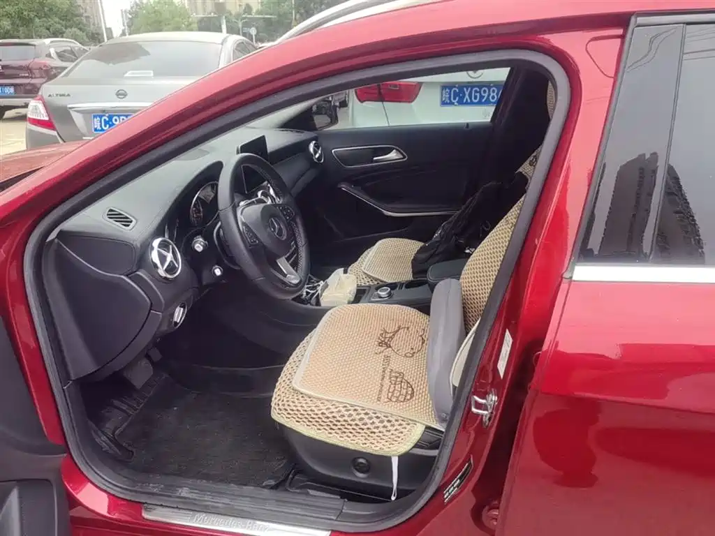 Mercedes-Benz GLA 2018 — фото 15