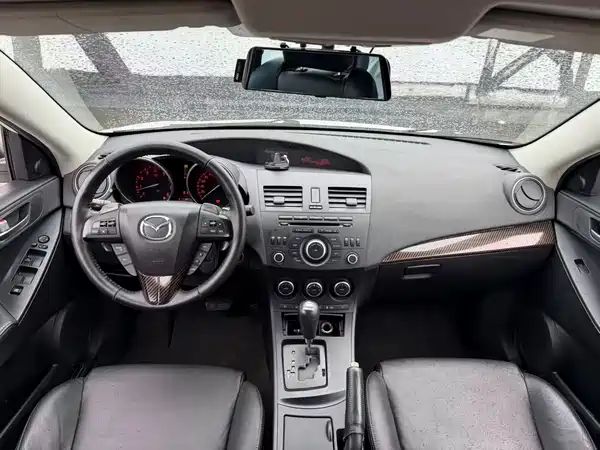 Mazda 3 Xingcheng 2011