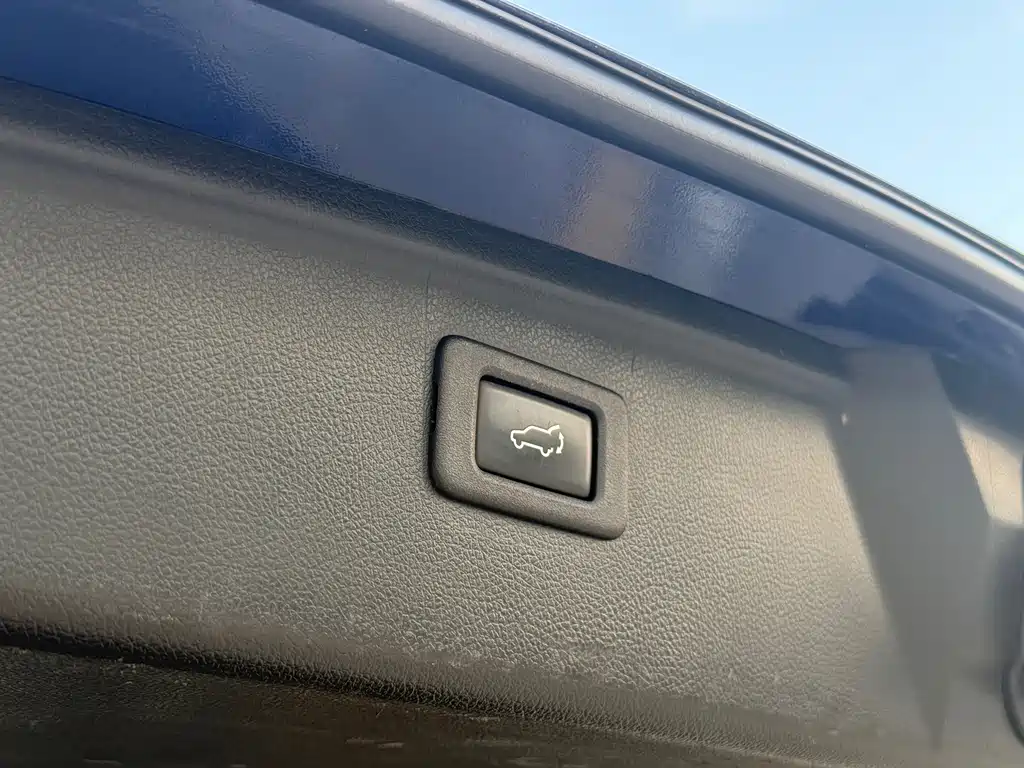 Subaru Outback 2016 — фото 12