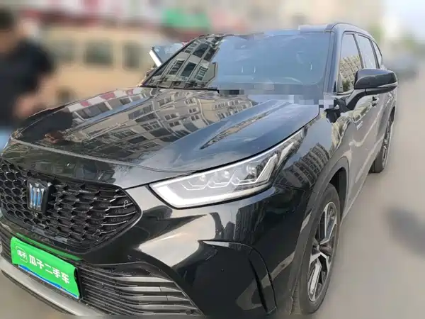 Toyota Crown Kluger 2022