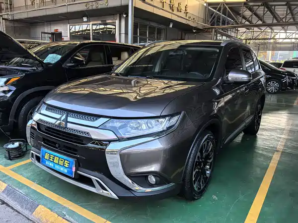 Mitsubishi Outlander 2019
