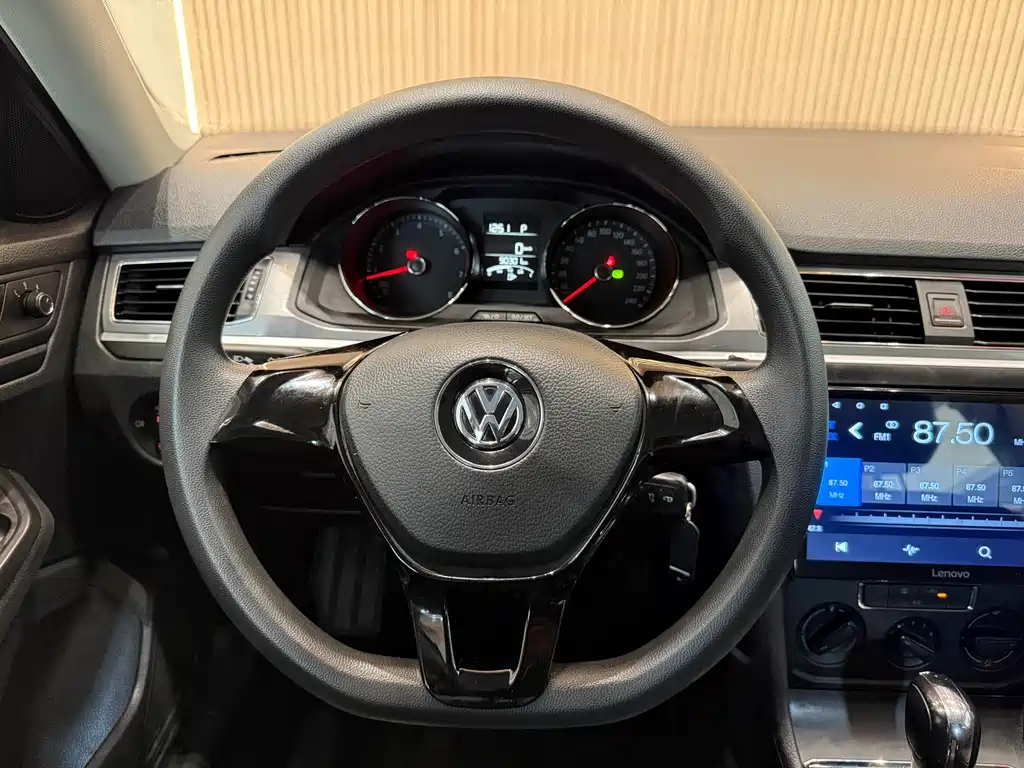 Volkswagen Bora 2018 — фото 17