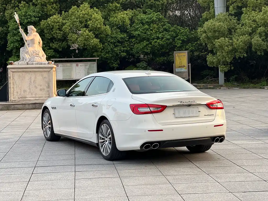 Maserati Quattroporte 2019 — фото 9