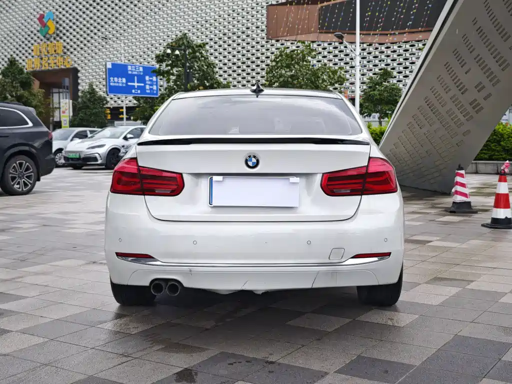BMW 3 Series 2017