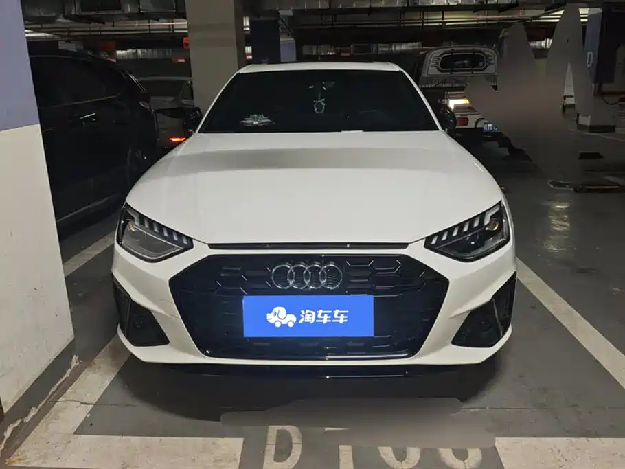 Audi A4L 2025