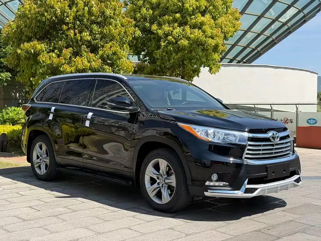 Toyota Highlander 2017 — фото 3