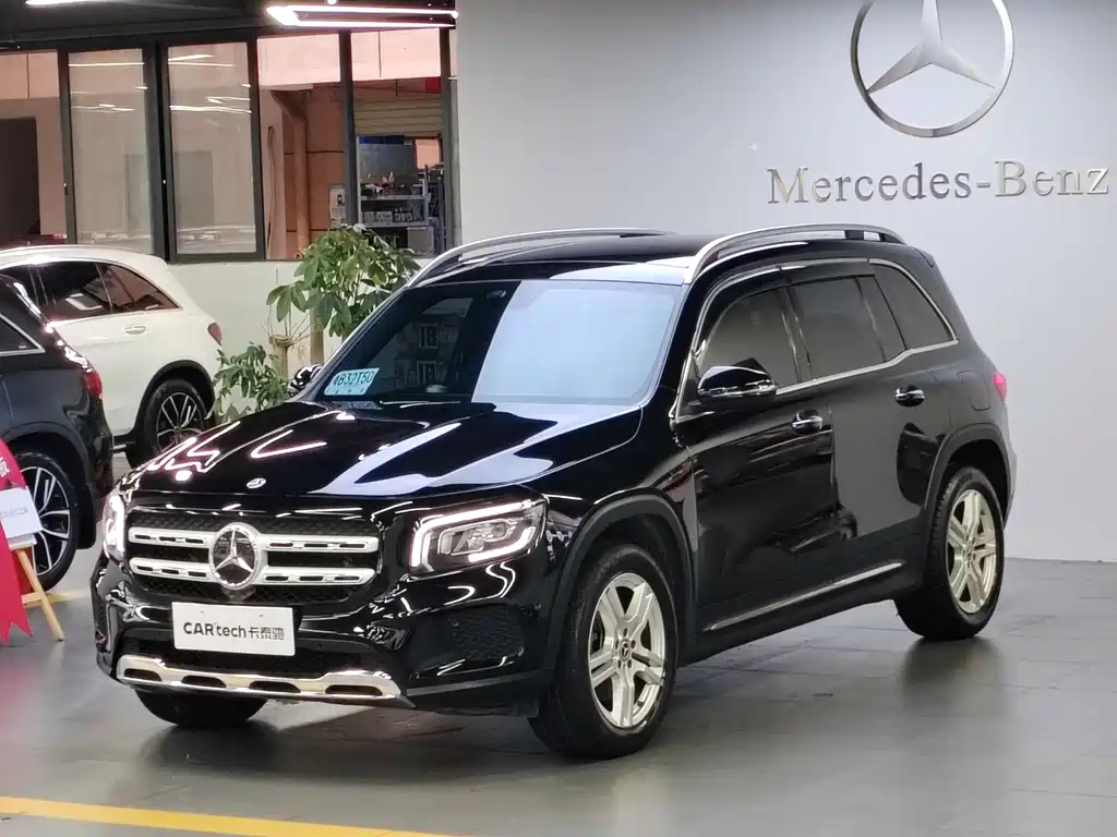 Mercedes-Benz GLB 2023