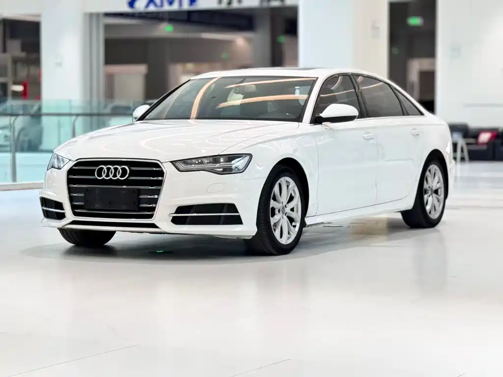 Audi A6L 2019 — фото 1
