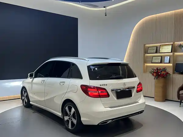 Mercedes-Benz B-Class 2018